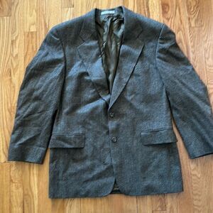 Hugo Boss wool sport coat blazer great pre owned condition brown grey fabric